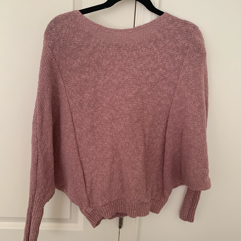 oversized sweater with back cutout
